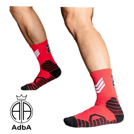 Medias de compresion deportiva para basquet rojo y negro  N 23