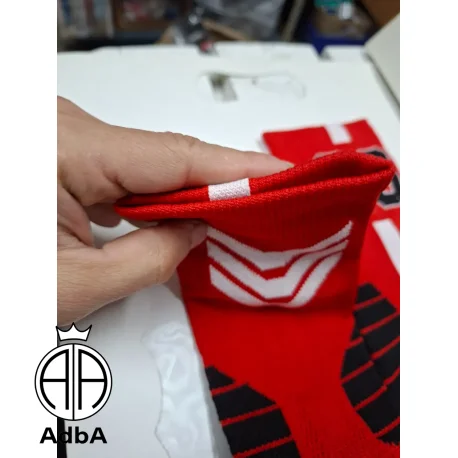 Medias de compresion deportiva para basquet violeta y amarilla N 23